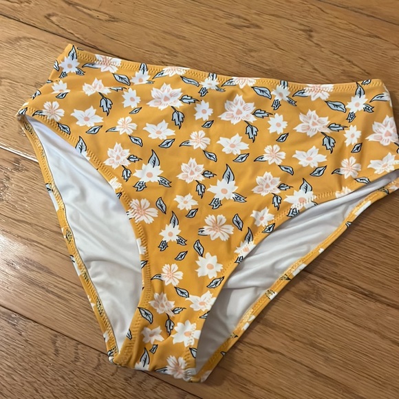 Mustard high-waist bikini - Picture 4 of 9